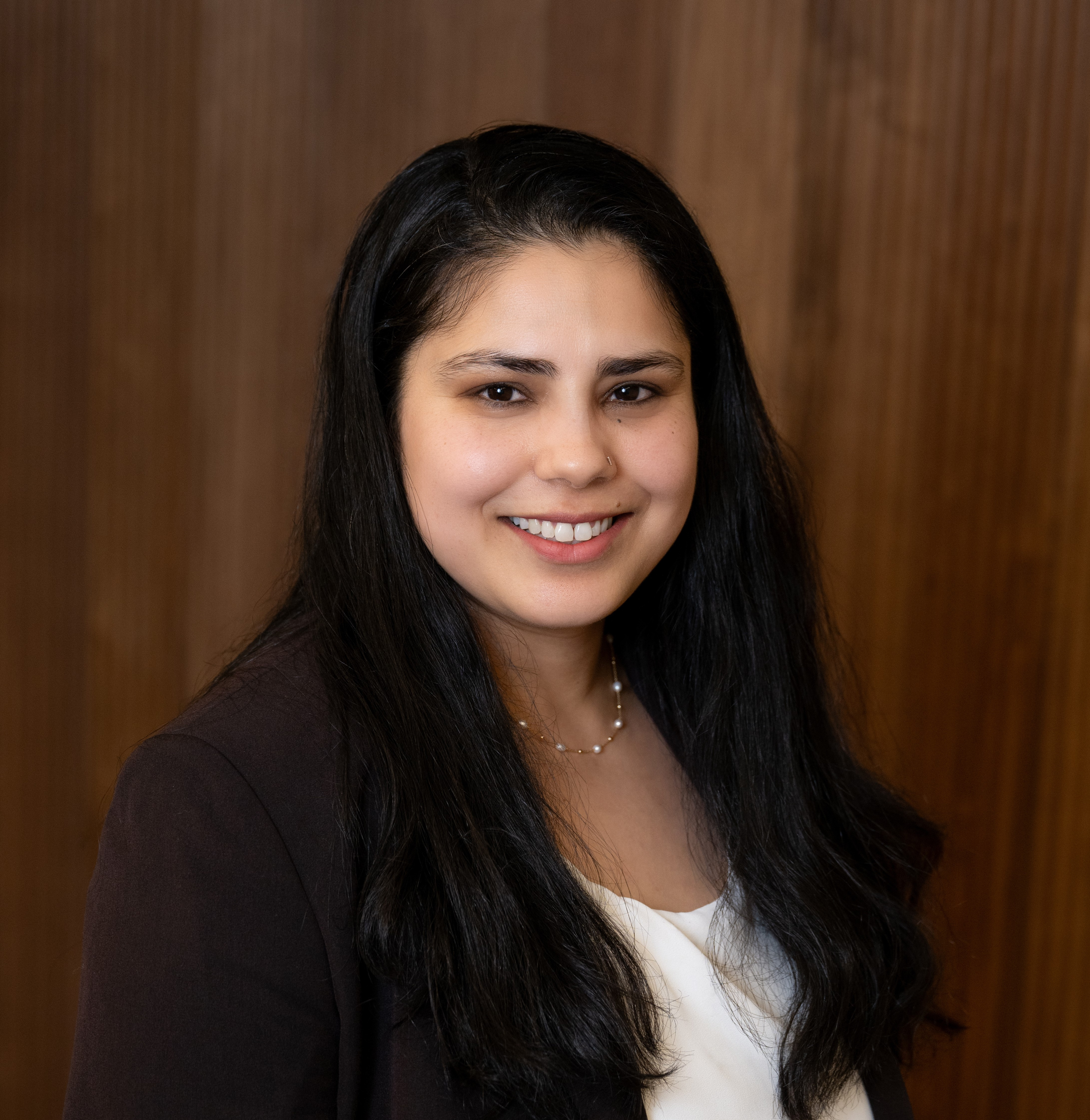 Headshot Pallavi Pant